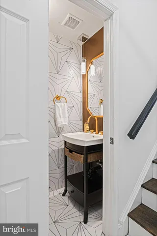 $749,000 | 3154 Valentino Court, Oakton, VA 22124