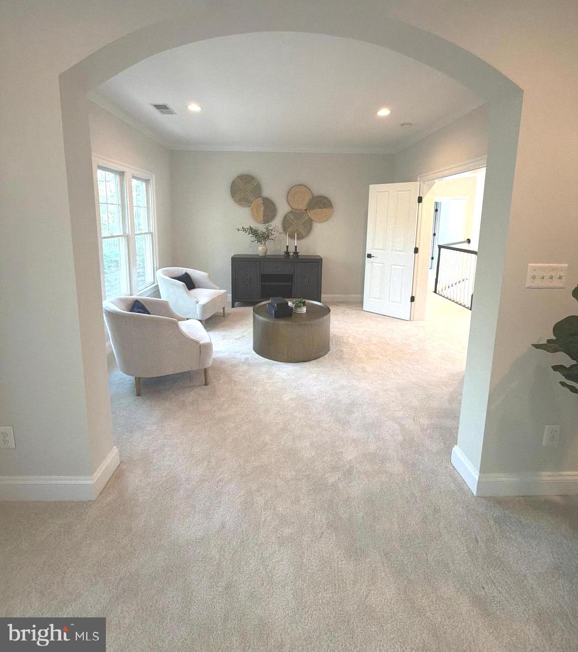 9153 Riesley Lane Vienna, VA 22182 - Photo 15 of 28 Sitting room in the Primary bedroom
