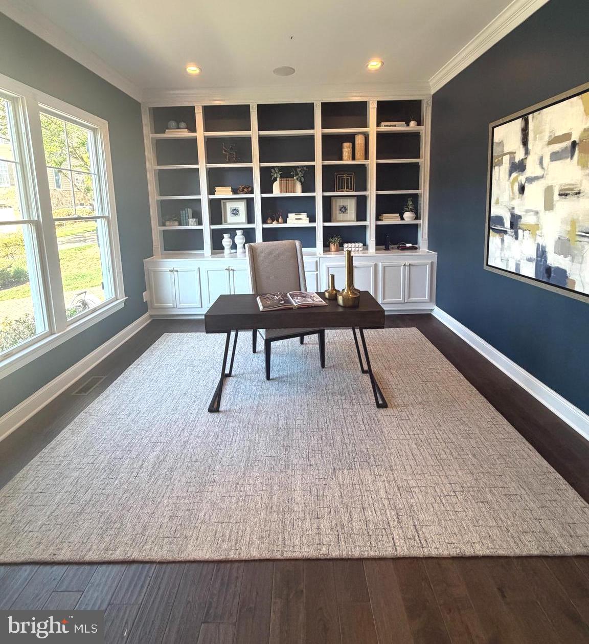 9153 Riesley Lane Vienna, VA 22182 - Photo 5 of 28 Sun-filled office