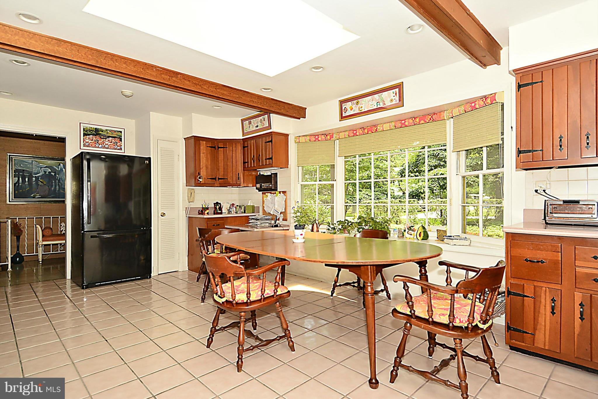 508 Hermleigh Road Silver Spring, MD 20902 - Photo 11 of 30 Breakfast Area
