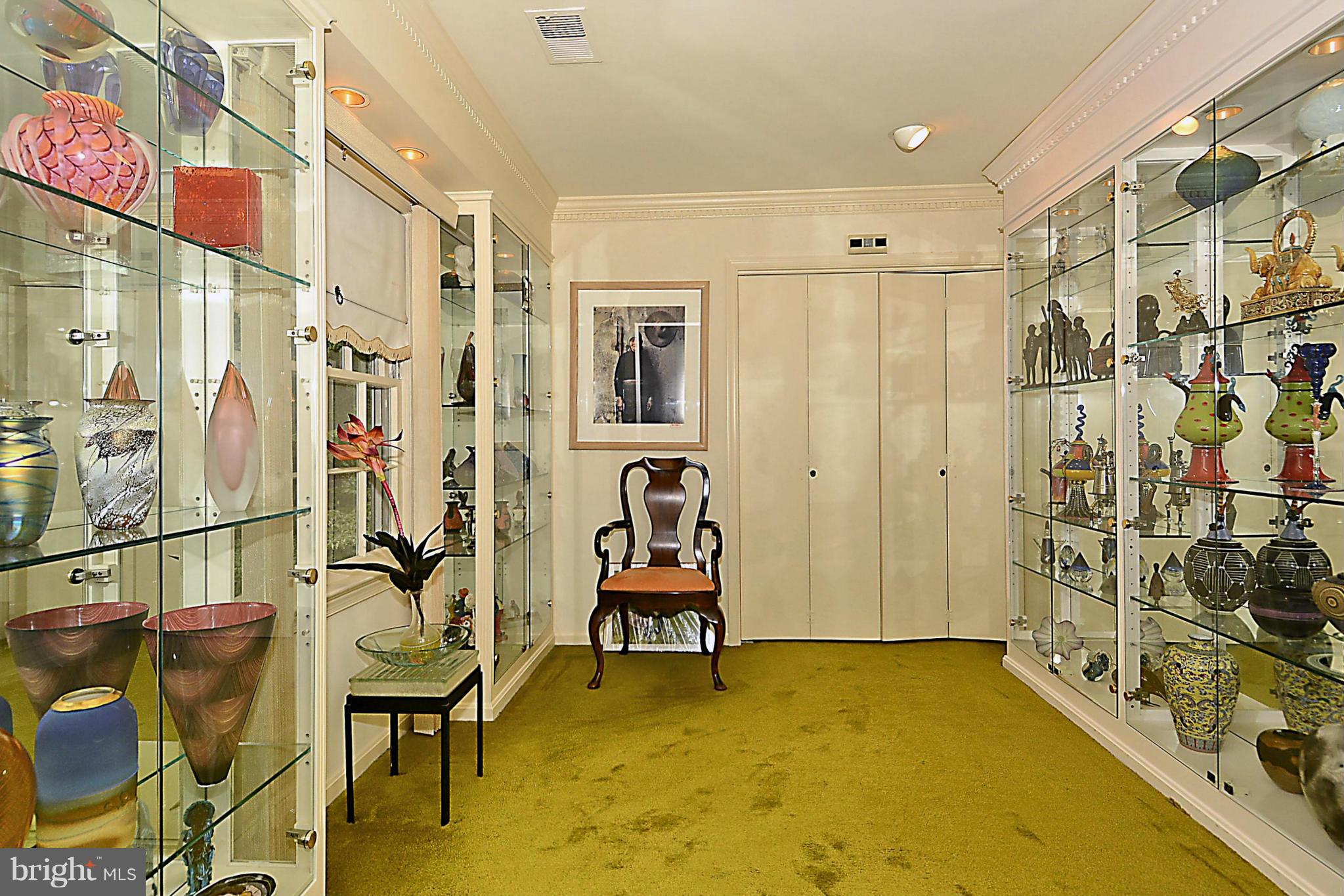 508 Hermleigh Road Silver Spring, MD 20902 - Photo 8 of 30 Gallery