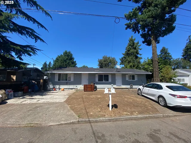 $399,900 | 11751 Southeast Oak Street, Portland, OR 97216