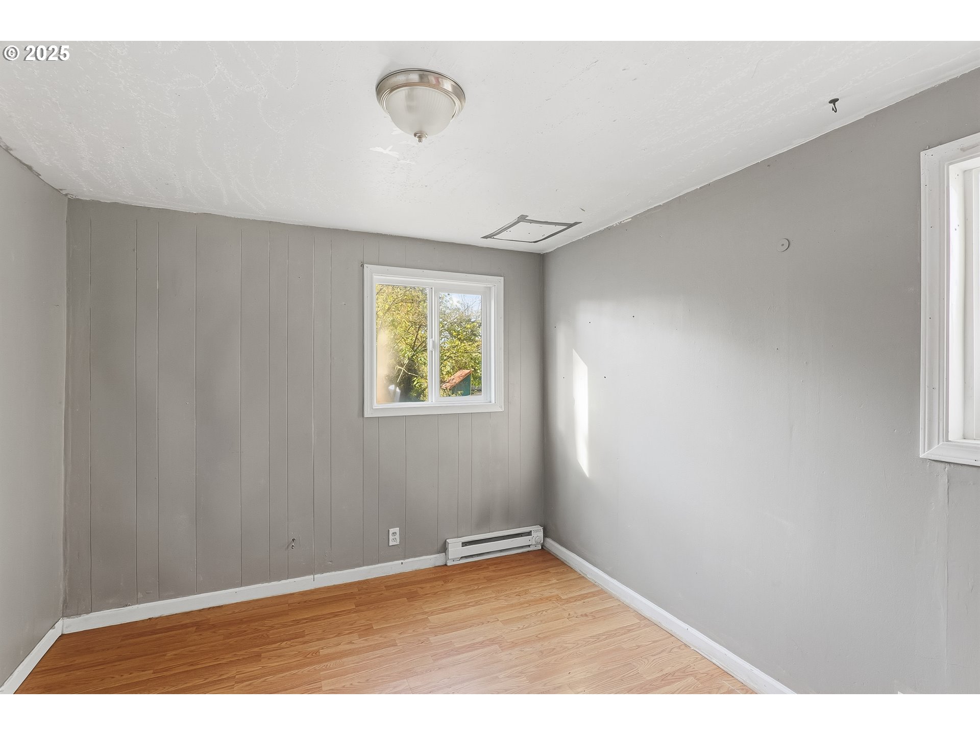 11751 Southeast Oak Street Portland, OR 97216 - Photo 11 of 26