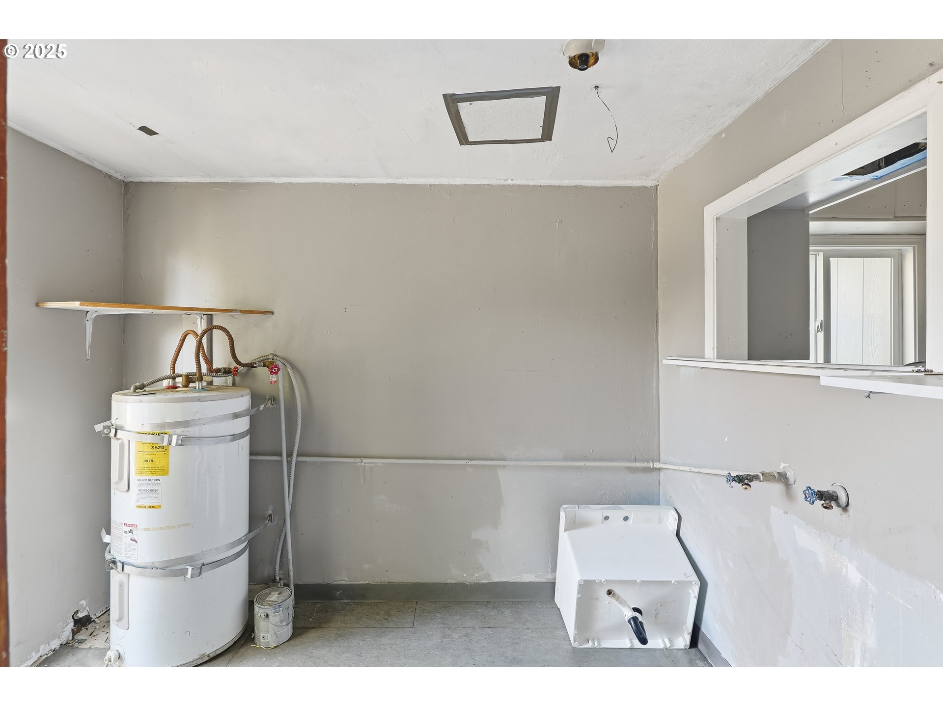 11751 Southeast Oak Street Portland, OR 97216 - Photo 12 of 26