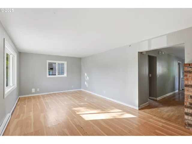 $399,900 | 11751 Southeast Oak Street, Portland, OR 97216