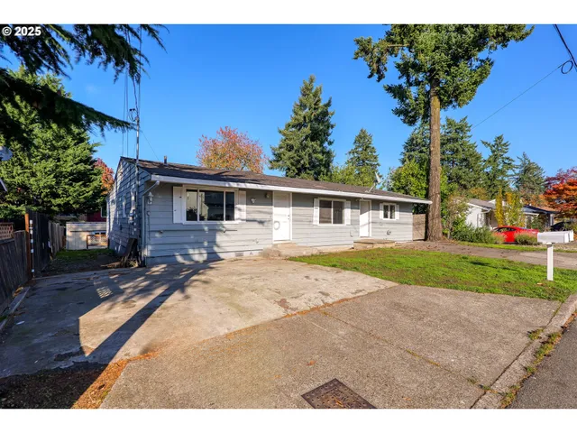 $399,900 | 11751 Southeast Oak Street, Portland, OR 97216