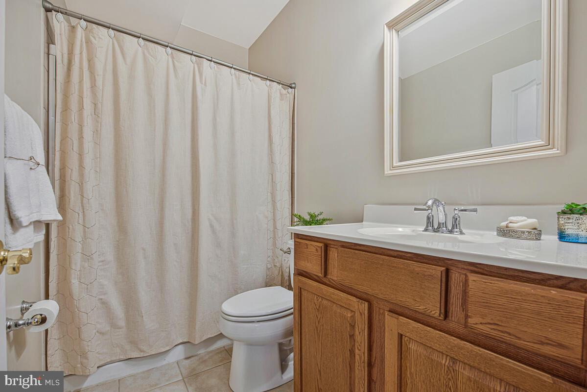 620 Crawfords Ridge Road Odenton, MD 21113 - Photo 18 of 39 Main level full bath