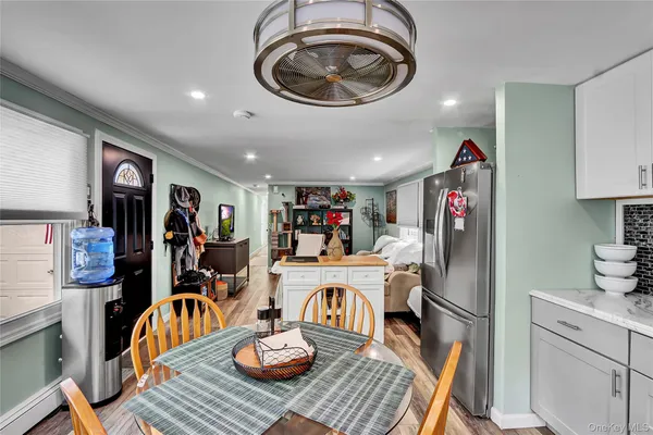 $142,997 | 164 Village Circle West, Manorville, NY 11949