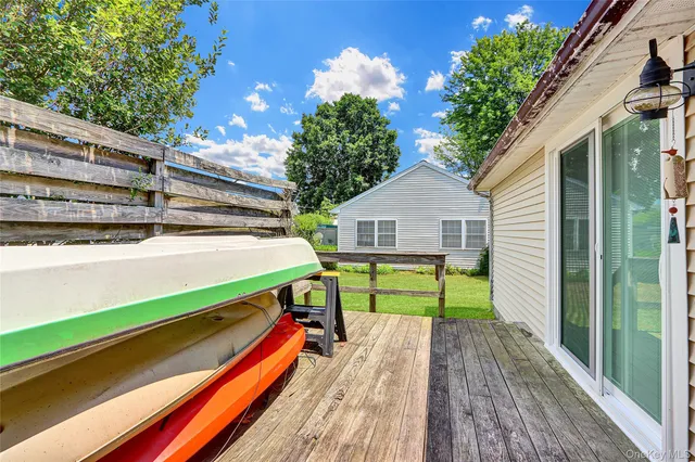 a house view with a outdoor space