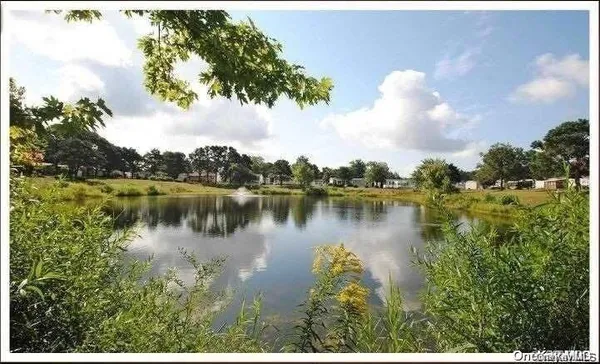 $142,997 | 164 Village Circle West, Manorville, NY 11949