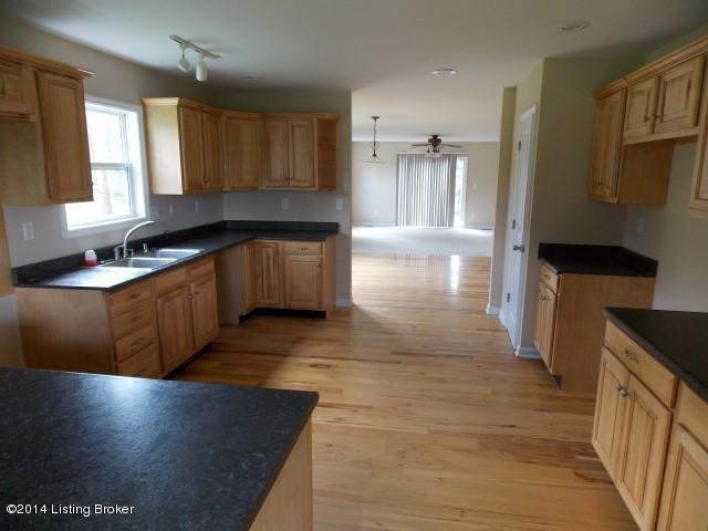 Kitchen (2)