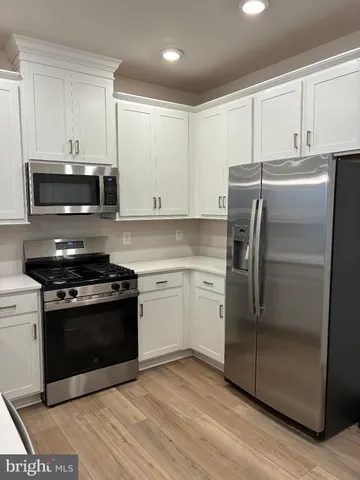 $2,950 | 20823 Cloongee Terrace, Sterling, VA 20166