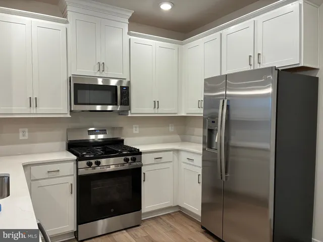 $2,950 | 20823 Cloongee Terrace, Sterling, VA 20166