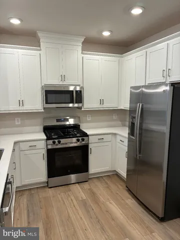 $2,950 | 20823 Cloongee Terrace, Sterling, VA 20166