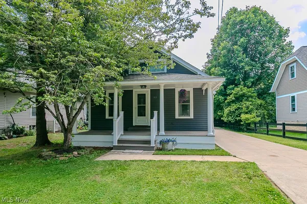 $350,000 | 313 Miles Road, Chagrin Falls, OH 44022