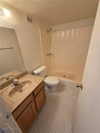 $1,400 | 3930 South University Center Drive, Unit 204, Las Vegas, NV 89119