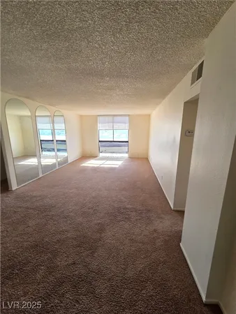 $1,400 | 3930 South University Center Drive, Unit 204, Las Vegas, NV 89119