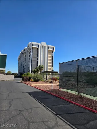 $1,400 | 3930 South University Center Drive, Unit 204, Las Vegas, NV 89119