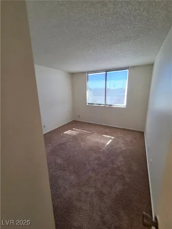 $1,400 | 3930 South University Center Drive, Unit 204, Las Vegas, NV 89119