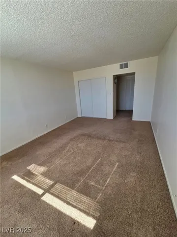$1,575 | 3930 South University Center Drive, Unit 204, Las Vegas, NV 89119