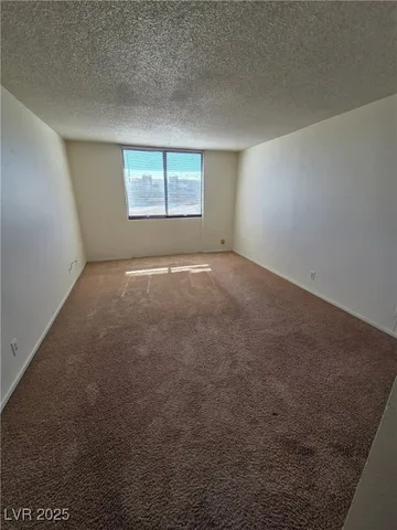 $1,575 | 3930 South University Center Drive, Unit 204, Las Vegas, NV 89119