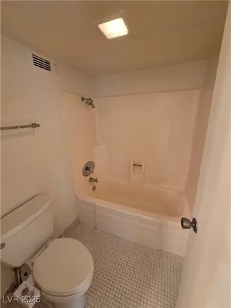 $1,400 | 3930 South University Center Drive, Unit 204, Las Vegas, NV 89119
