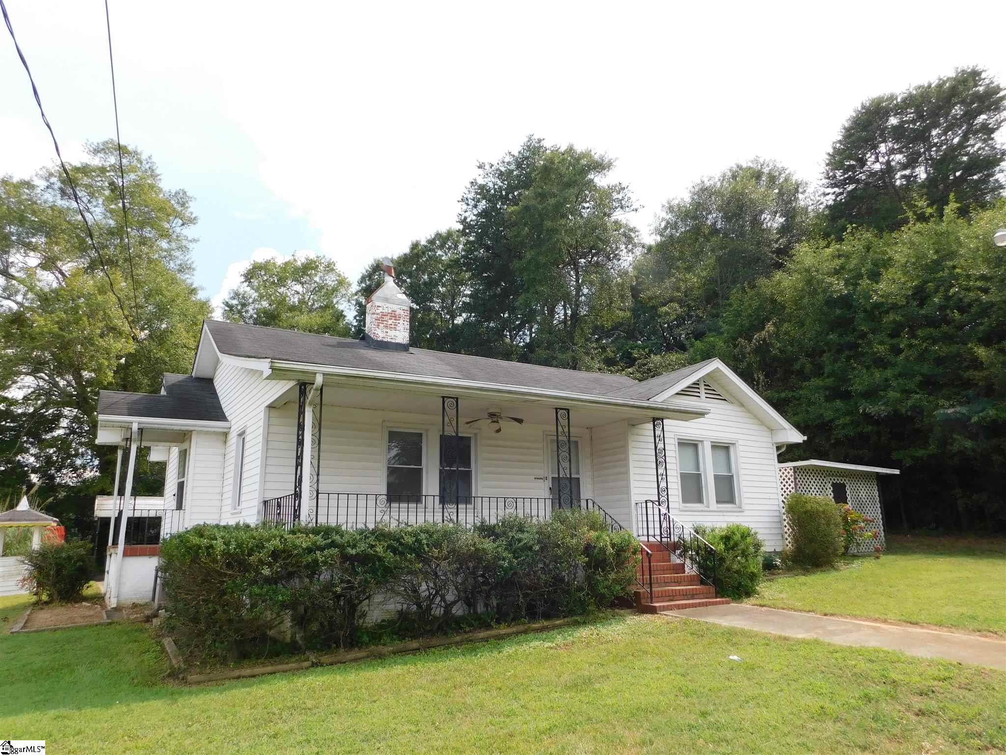 108 Center Street Greer, SC 29651 - Photo 3 of 22 Gallery Image 3