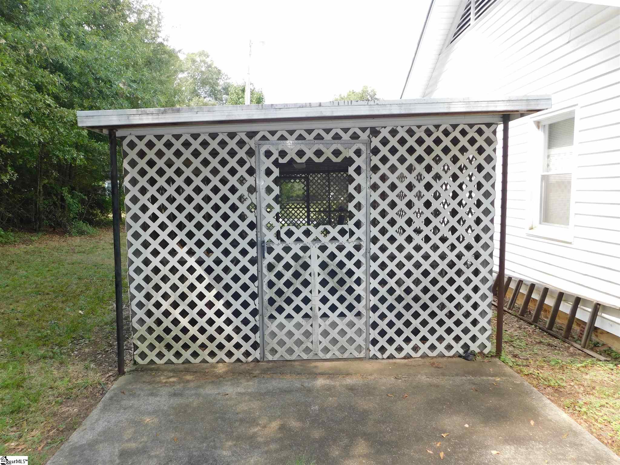 108 Center Street Greer, SC 29651 - Photo 9 of 22 Gallery Image 9