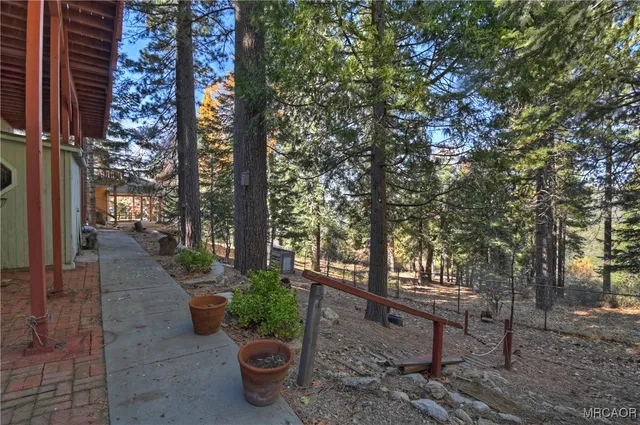 $399,000 | 30580 Live Oak Drive, Running Springs, CA 92382