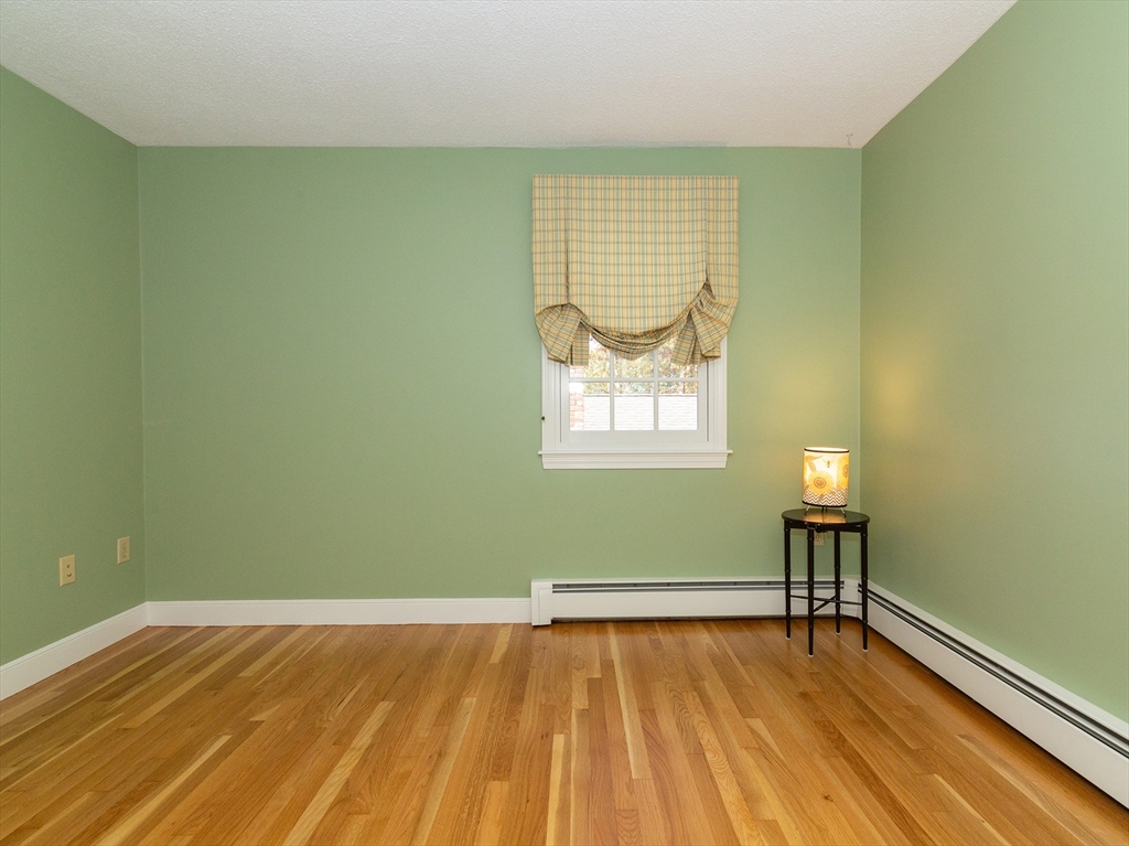 35 Dudley Road Holliston, MA 01746 - Photo 21 of 30 Gallery Image 21