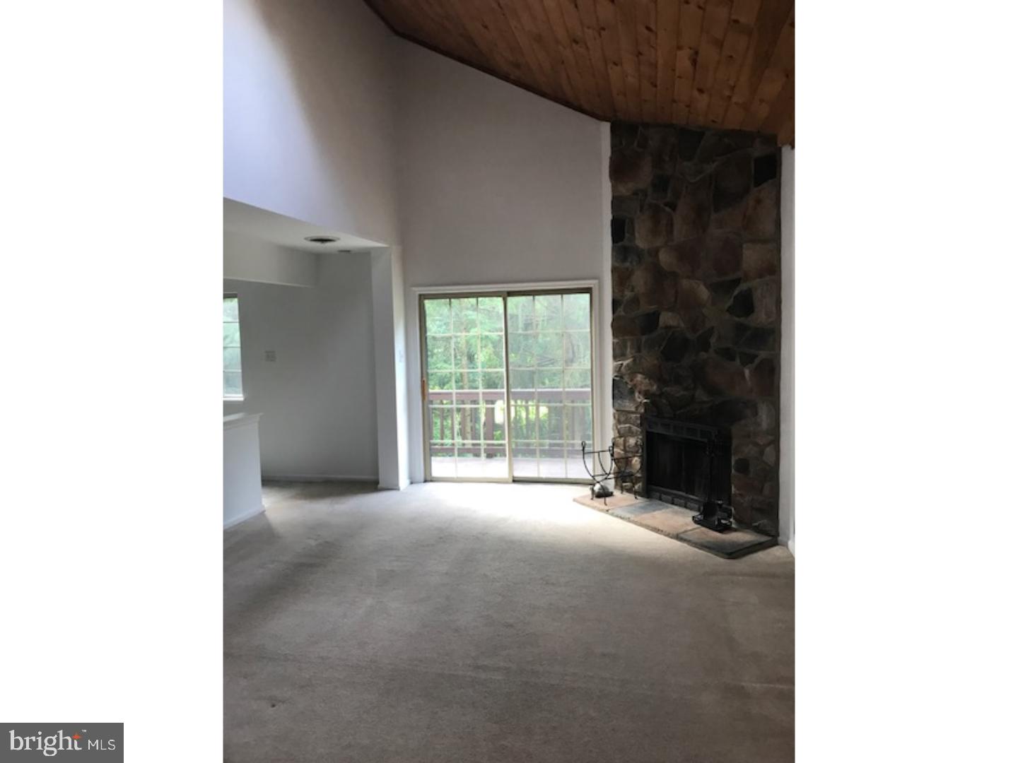 212 Christopher Place, Unit 12 Chalfont, PA 18914 - Photo 6 of 21 Living Room