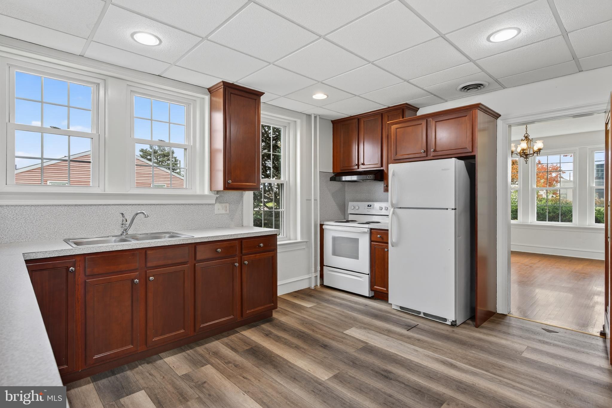 379 East Main Street Leola, PA 17540 - Photo 16 of 56