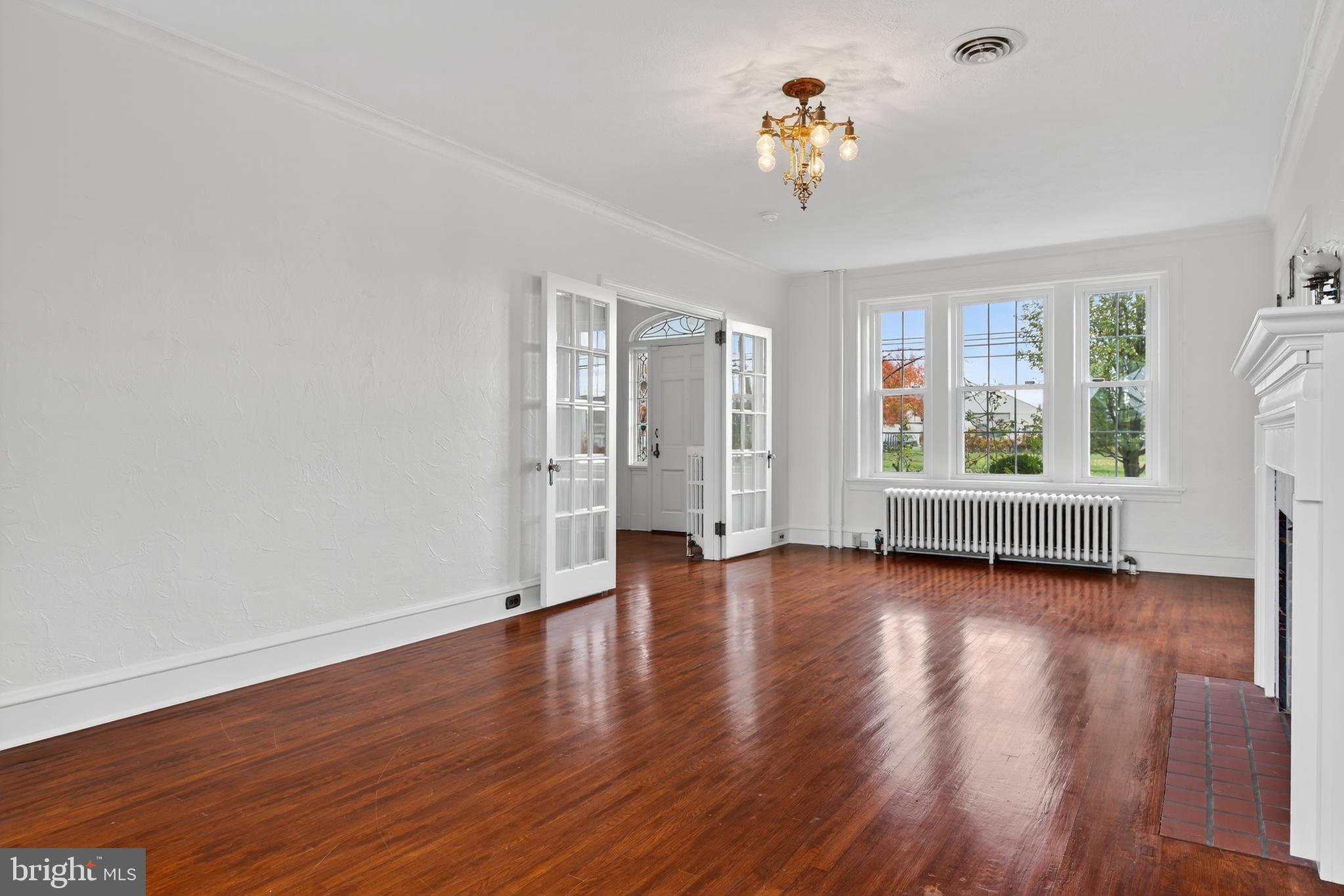 379 East Main Street Leola, PA 17540 - Photo 10 of 56