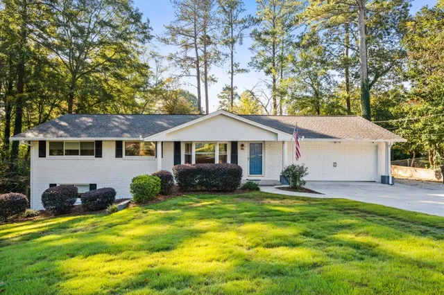 $3,350 | 2604 Sunny Lane Southeast, Marietta, GA 30067