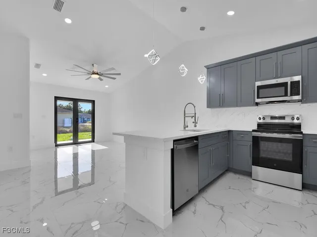 $539,900 | 5117-5119 24th Street Southwest, Lehigh Acres, FL 33973