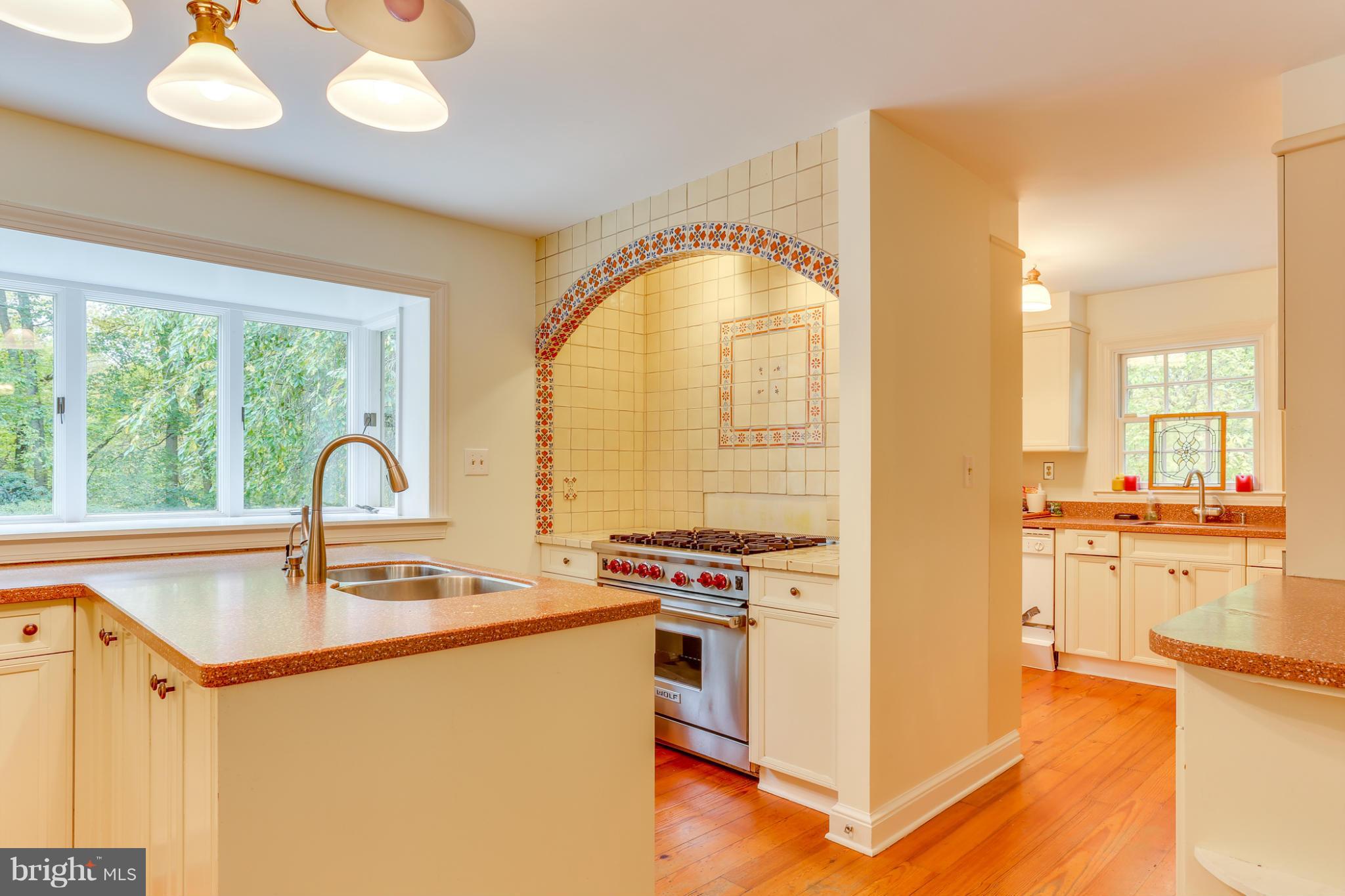 12006 River Road Potomac, MD 20854 - Photo 12 of 29 Kitchen