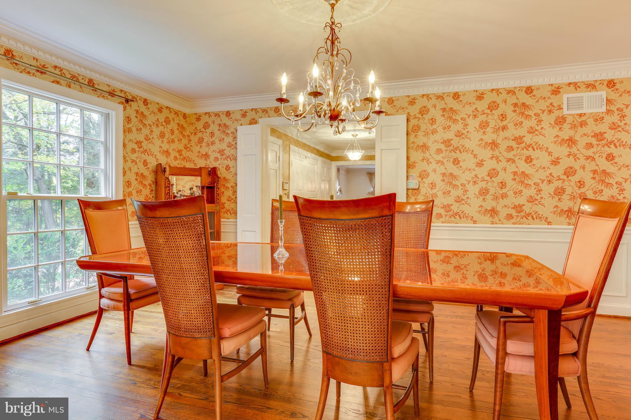 12006 River Road Potomac, MD 20854 - Photo 4 of 29 Dining Room