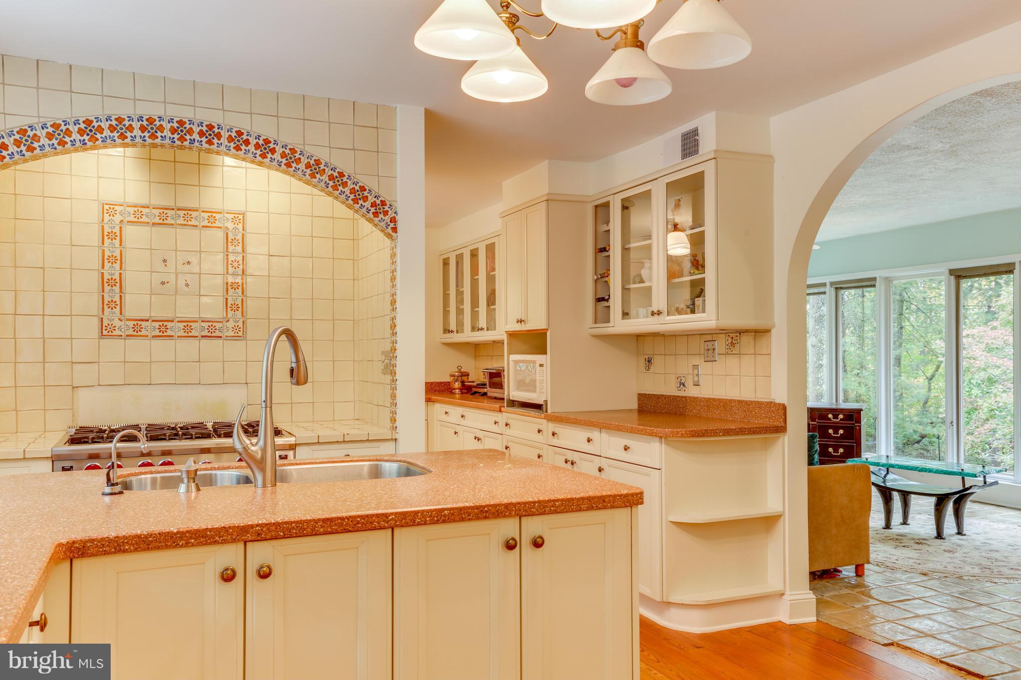 12006 River Road Potomac, MD 20854 - Photo 10 of 29 Kitchen