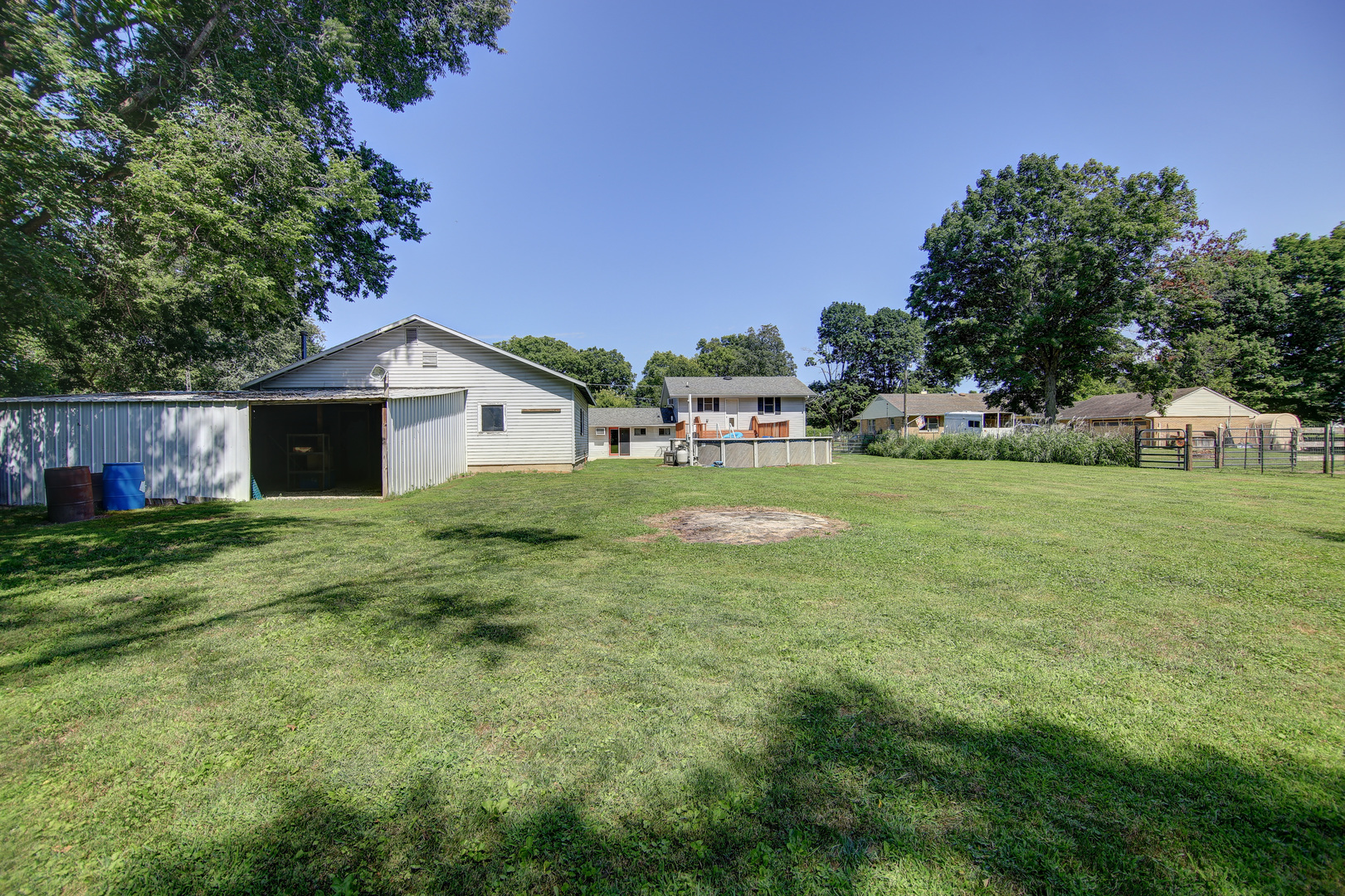 5411 Emerson Road Sterling, IL 61081 - Photo 19 of 36