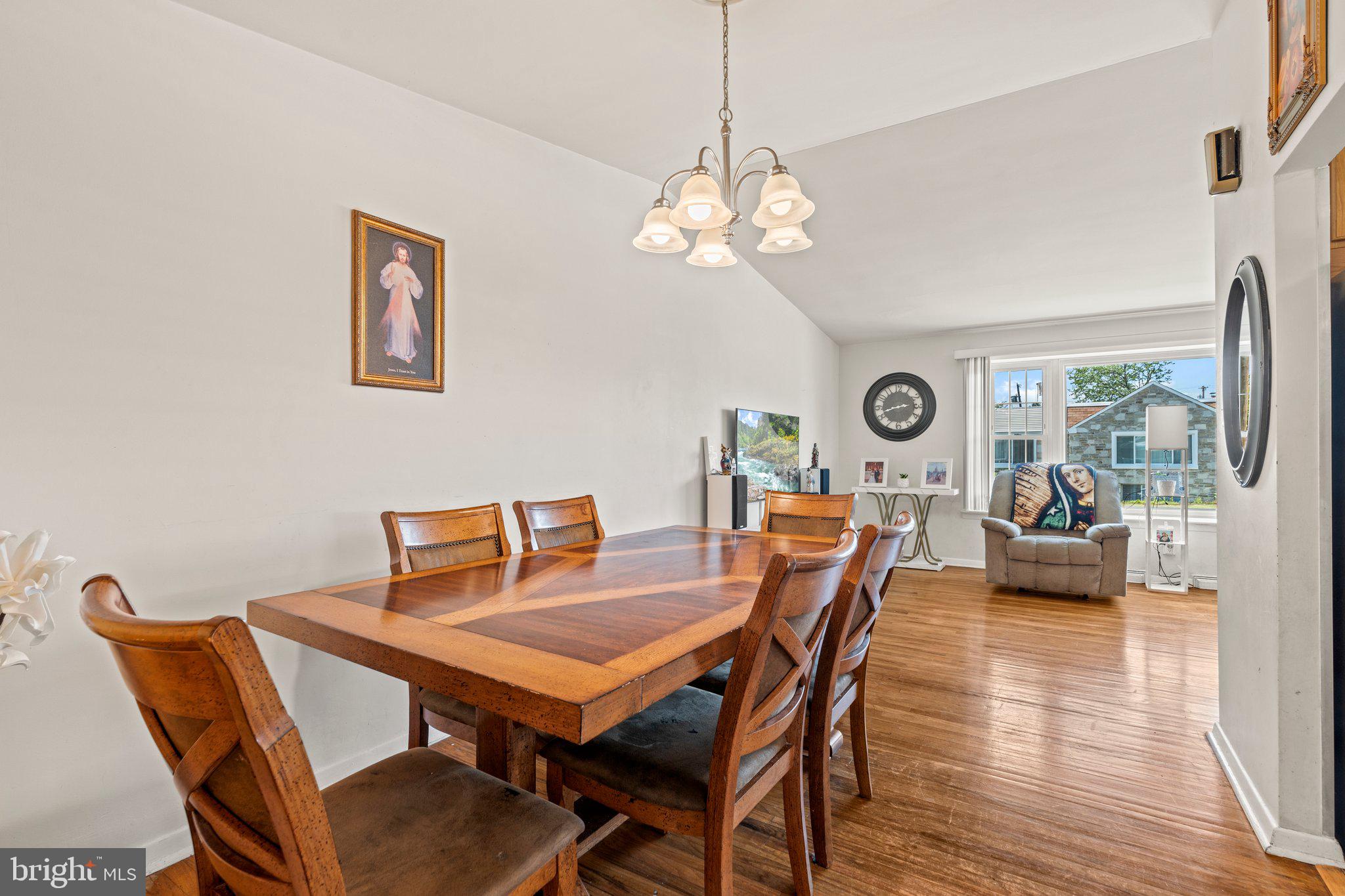 8849 Calvert Street Philadelphia, PA 19152 - Photo 10 of 31 Gallery Image 10