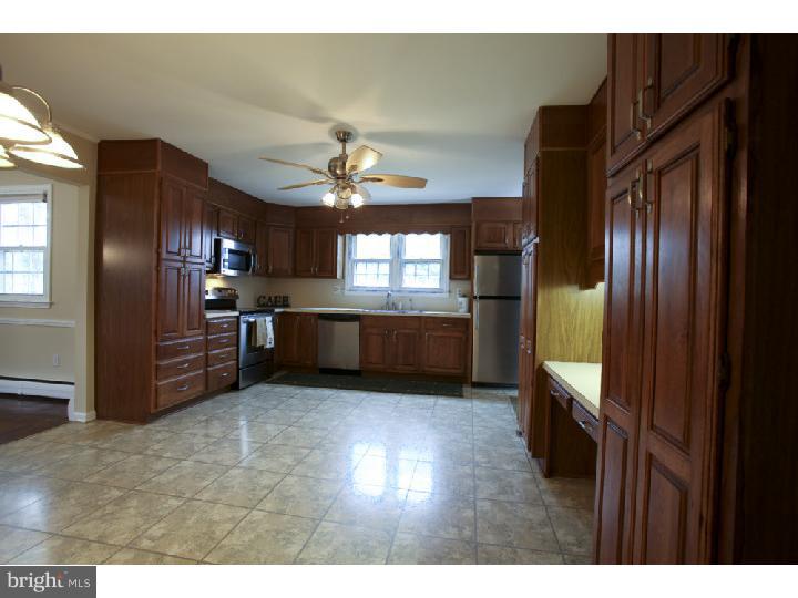 1808 Makefield Road Yardley, PA 19067 - Photo 5 of 17 Kitchen