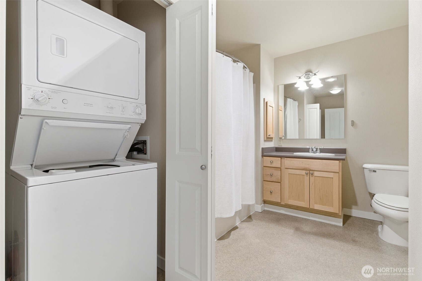 300 High School Road Northeast, Unit 404 Bainbridge Island, WA 98110 - Photo 13 of 16