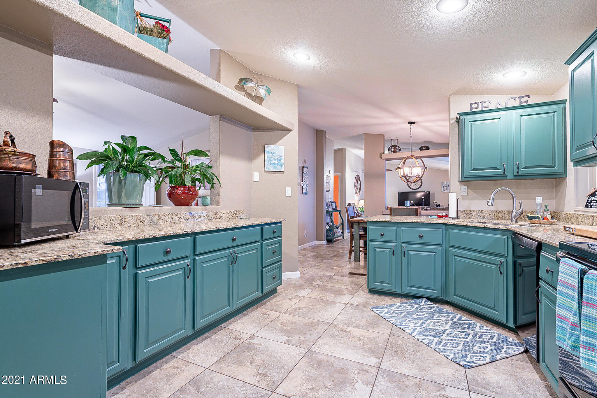 73 South Hilton Road Apache Junction, AZ 85119 - Photo 16 of 66 Hilton-23
