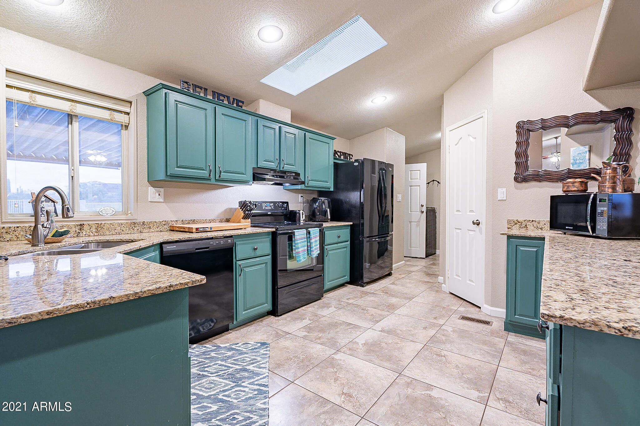 73 South Hilton Road Apache Junction, AZ 85119 - Photo 18 of 66 Hilton-26