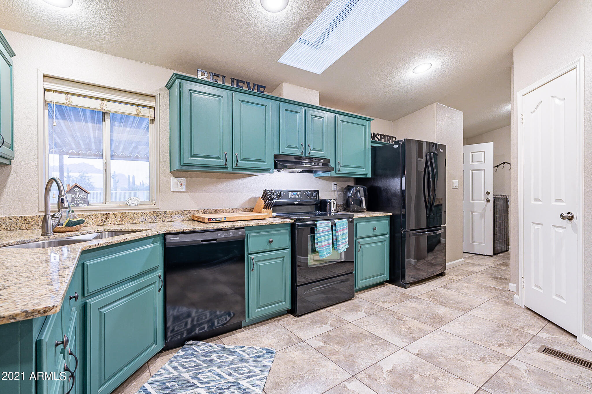 73 South Hilton Road Apache Junction, AZ 85119 - Photo 20 of 66 Hilton-27