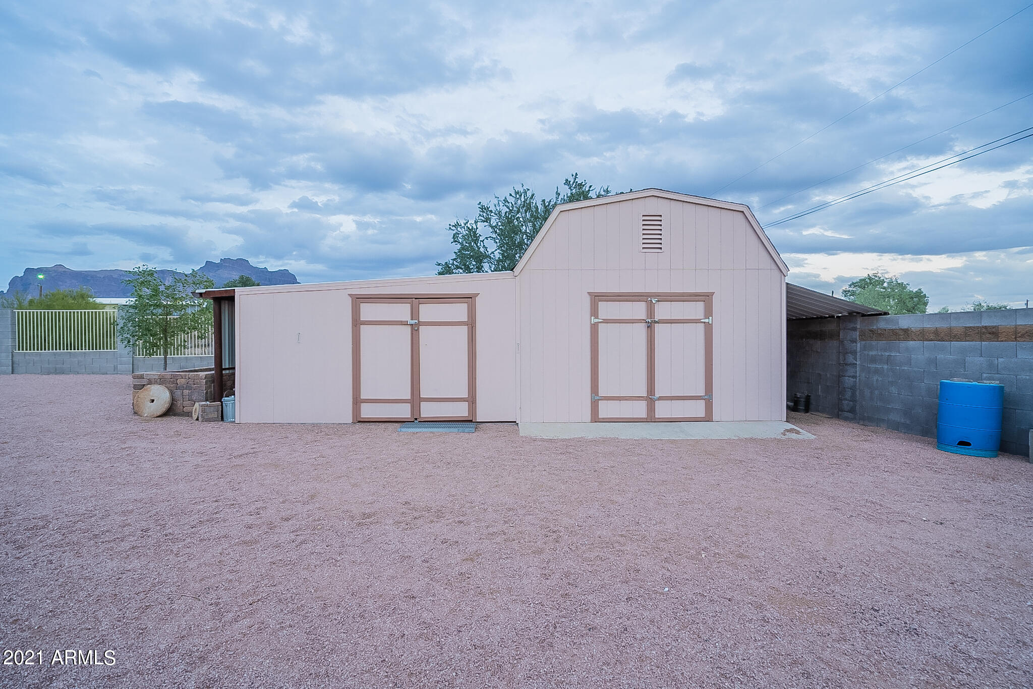 73 South Hilton Road Apache Junction, AZ 85119 - Photo 43 of 66 Hilton-63