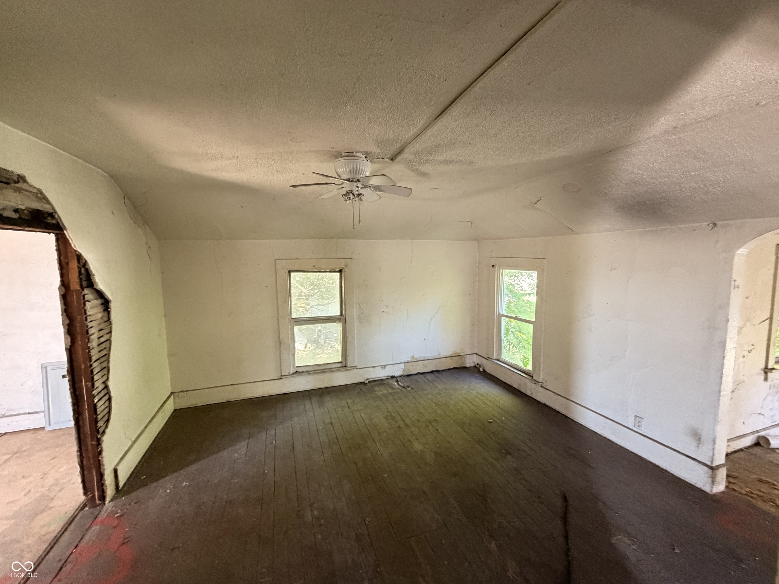 816 East 20th Street Anderson, IN 46016 - Photo 6 of 11