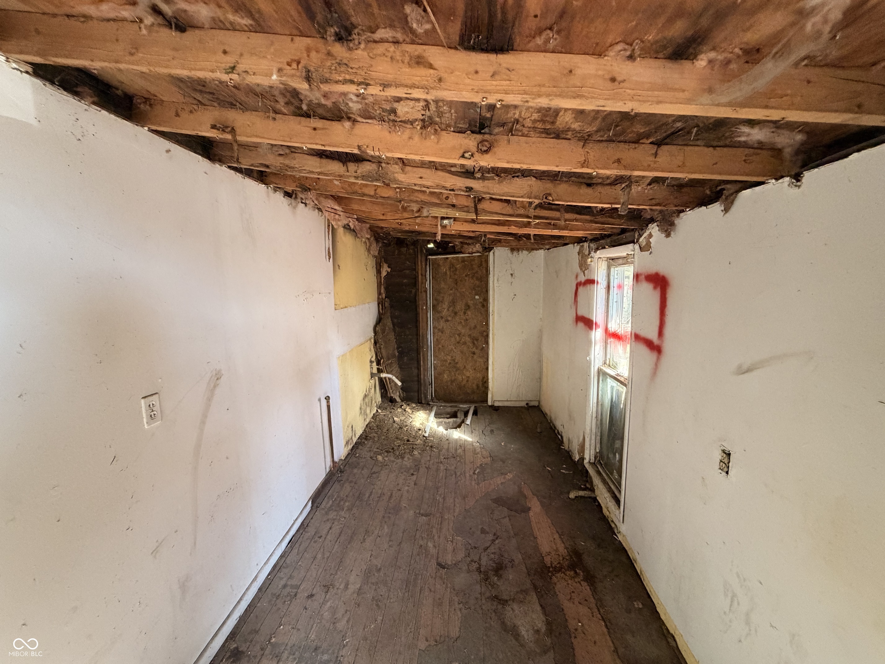 816 East 20th Street Anderson, IN 46016 - Photo 8 of 11