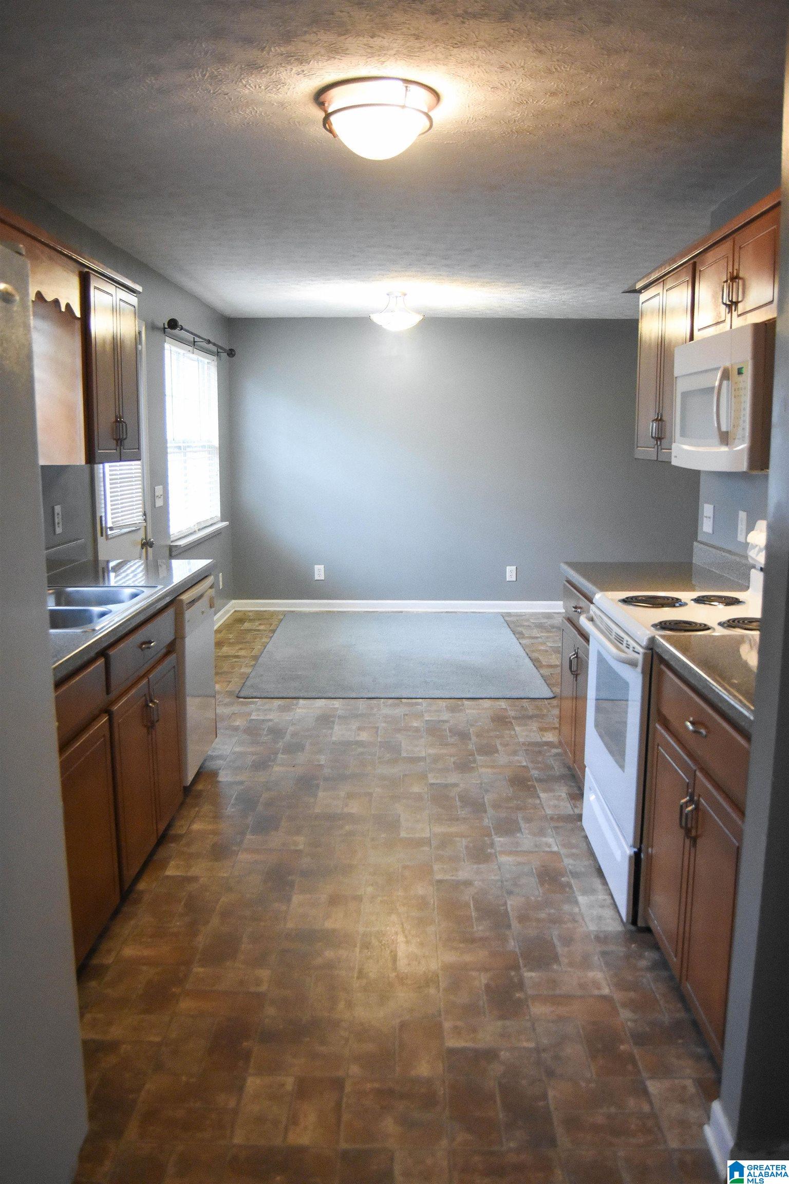 537 Bailey Road Weaver, AL 36277 - Photo 15 of 36