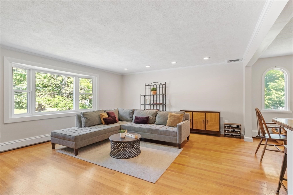 241 Worthen Road East Lexington, MA 02421 - Photo 3 of 21 Gallery Image 3